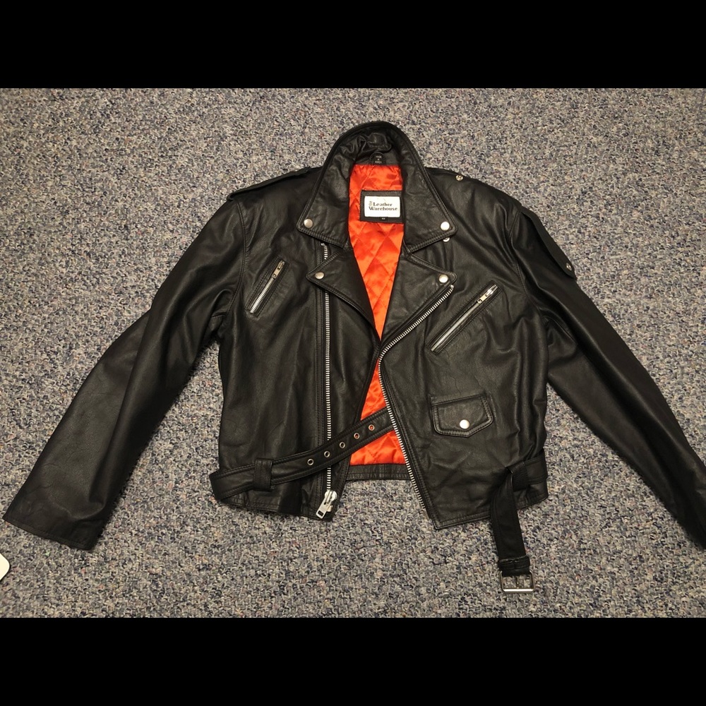 Vintage Woman’s Leather Bomber Jacket
